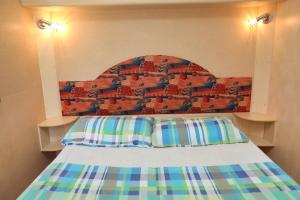 Holiday house with a parking space Trogir - 23967