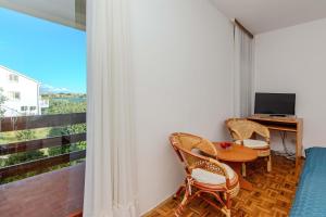 Family friendly seaside apartments Privlaka, Zadar - 24008