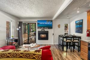 PrivateCozy Kings Beach Retreat