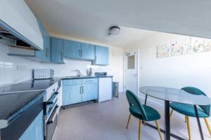 Two Beds Room in Camden Town