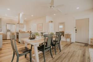 Coastal Elegance Close to Beach & Downtown