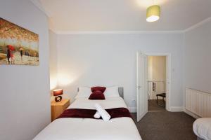 Silver Bambu Liverpool Hideaway