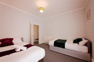 Silver Bambu Liverpool Hideaway