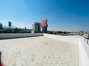 Amplio departartamento con estacionamento