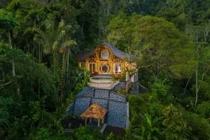 Punduk Villa - The Manta - Selat