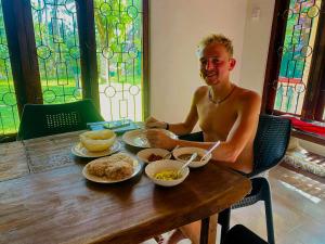 Sharta Unawatuna Hostel