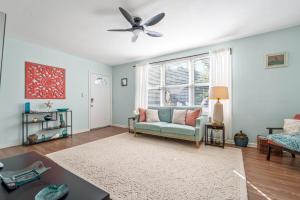 Beachy Bungalow at Jacksonville