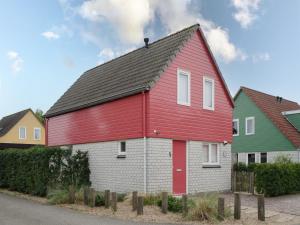 Holiday Home in Zeeland with Spacious Garden
