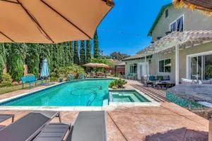 Tropical Bliss - 5BR Pool Spa Games 12 min to dwtn - 纳欣诺市