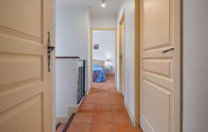 Maisons de vacances 4 Bedroom Gorgeous Home In Fayence : photos des chambres