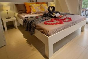 Private & Romantic 1BR Kitchen & Balcony, Pool - Ubytování bez kategorie ve městě Tagaytay