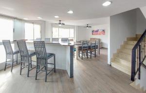 Awesome Home In Sant Joan De Moro