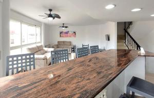 Awesome Home In Sant Joan De Moro