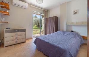 Maisons de vacances Pet Friendly Home In Montauroux : photos des chambres