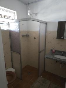 casa perto da praia, clima bom para descansar.