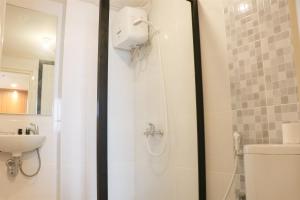 Well Furnished and Cozy 2BR Tokyo Riverside PIK 2 Apartment By Travelio