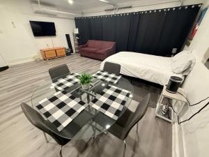 Private Mountain View Studio