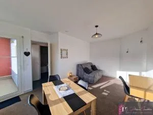 Studio lumineux avec balcon près de la plage, parking, wifi - FR-1-825-51 - Aytré
