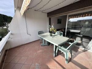 Studio-Cabine climatisé pour 4 pers. avec parking privé, proche plage à Port Camargue - FR-1-731-133