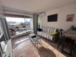 Studio moderne avec climatisation et parking proche plage - FR-1-731-132