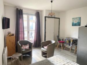 Appartements Studio ensoleille en centre-ville, animaux admis - FR-1-703-206 : photos des chambres