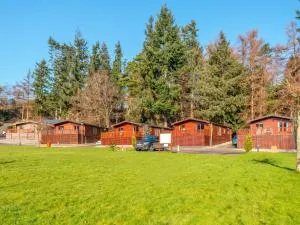 Pass the Keys Astbury Falls Escape – A Tranquil Stay in Nature - Quatt