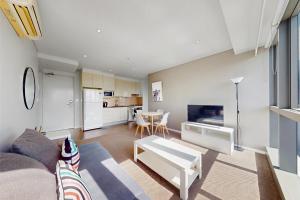 Prime Location City View Meriton Soleil Suite