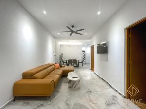 Ipoh C Private Club House by Verve EECH109
