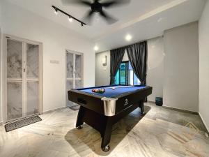 Ipoh C Private Club House by Verve EECH109