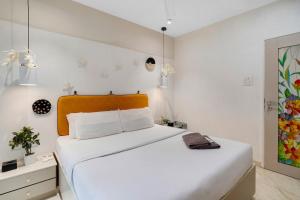 Aleo 1BHK Bandra W by The Bombay Home Company