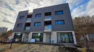 A Bridge House 4 - Jung-gu