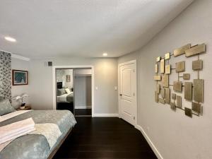 Retreat 7B4B Resort Pool Hot Tub Game City View