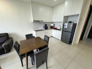 PakBoy Podium 3 Bed Rooms