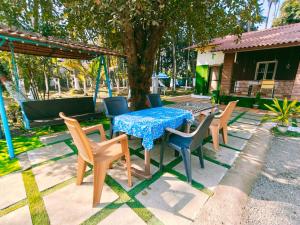 Savita Farmhouse