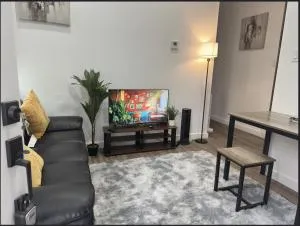 Mother-In law Qtr - ميسكوايت