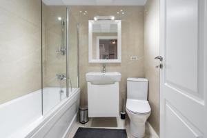 Central Spacious Apartment 1007