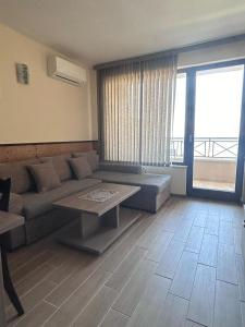 Golden Sands - Sirena 5B