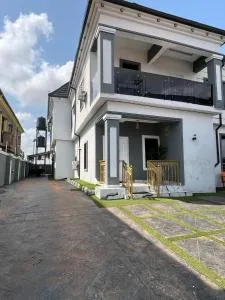 Xed luxury apartments - Ughelli