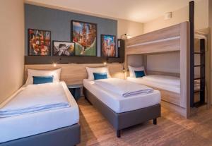 Deluxe Room with Four Single Beds room in Bento Inn Munich