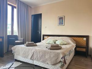 Golden Sands - Sirena 222