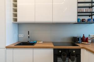 Spodek Serenity Studio by BookingHost