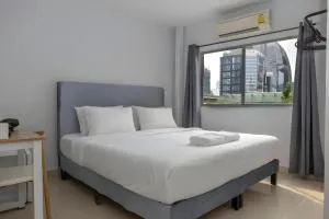 GO INN BTS Nana Sukhumvit Soi 3 x โกอินน์ บีทีเอส นานา ซอย 3 - Makkaszan