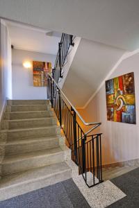 Hotel B99
