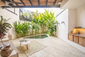 Cozy 1-BR Villa, 800m from Echo Beach