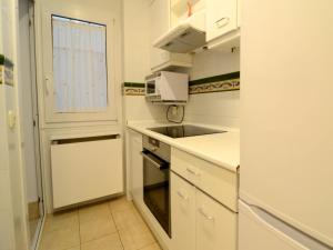 Apartment in Lescala near Riells Beach