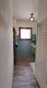 Appartements Le Grand Cosy d -Emma, T3 CLIMATISE, 75m2 : Appartement 2 Chambres Deluxe avec Balcon