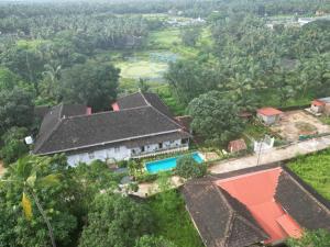 Private pool heritage villa in Cavelossim area