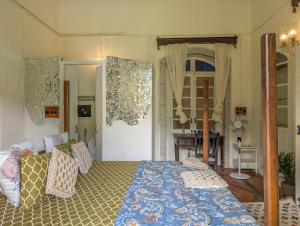 Private pool heritage villa in Cavelossim area