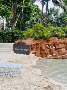 Azure Urban Resort Residences, Condo, Manila Airport, Wave-Pool, Tropical Vibe