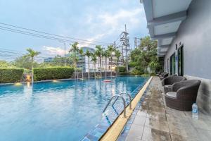 Dusit Grand Condo View